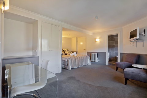 Pure Chalet Thredbo - Schoolies Week Accommodation 11