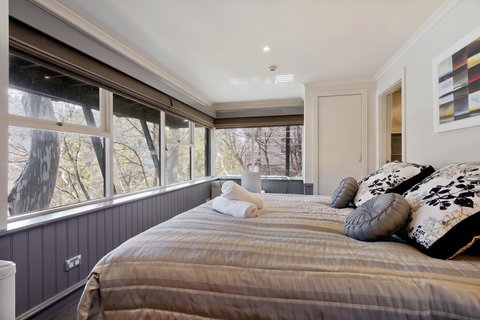 Pure Chalet Thredbo - Schoolies Week Accommodation 29