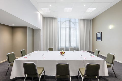 Adina Apartment Hotel Sydney Central - Schoolies Week Accommodation 15