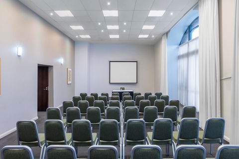 Adina Apartment Hotel Sydney Central - Schoolies Week Accommodation 9