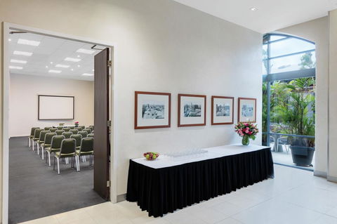 Adina Apartment Hotel Sydney Central - Schoolies Week Accommodation 12