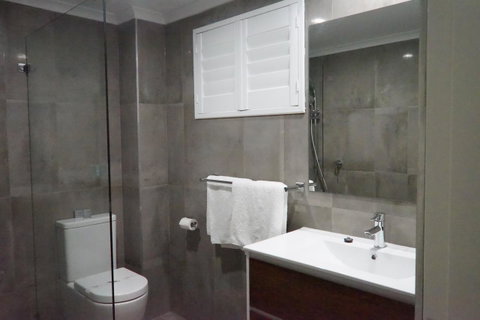 Panorama Bathurst - Schoolies Week Accommodation 26