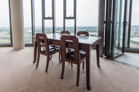 180Â° Water View Three Bedroom (wooden Furniture) - Schoolies Week Accommodation 20