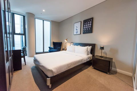 180Â° Water View Three Bedroom (wooden Furniture) - Schoolies Week Accommodation 9