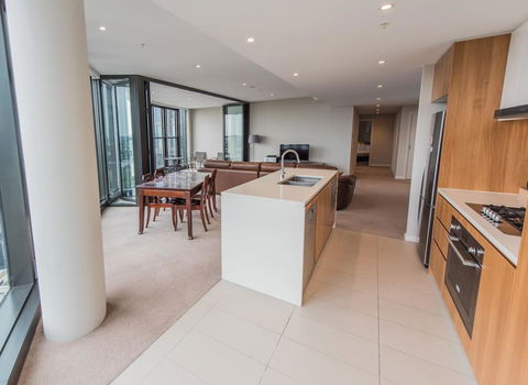 180Â° Water View Three Bedroom (wooden Furniture) - Schoolies Week Accommodation 25