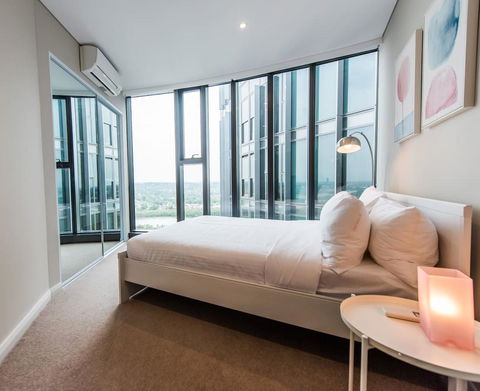 180Â° Water View Three Bedroom (wooden Furniture) - Schoolies Week Accommodation 6