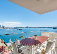 Panoramic harbour views and unbeatable comfort - Schoolies Week Accommodation