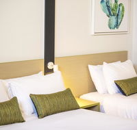 Nightcap at Hume Hotel - Schoolies Week Accommodation