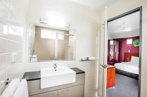 Novotel Darwin Airport - Schoolies Week Accommodation 10
