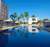 DoubleTree by Hilton Esplanade Darwin - Schoolies Week Accommodation