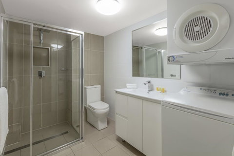 Nesuto The Entrance - Schoolies Week Accommodation 18