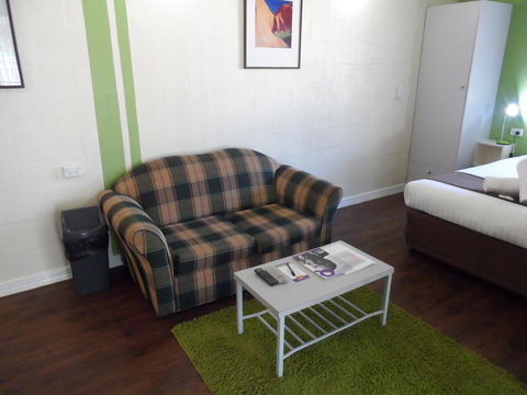 Alice On Todd Apartments - Schoolies Week Accommodation 22