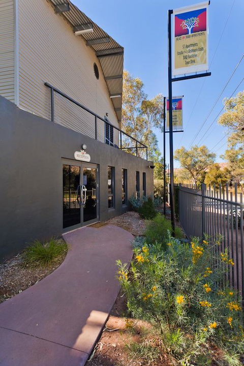Alice On Todd Apartments - Schoolies Week Accommodation 8