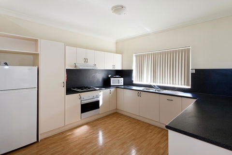 Alice On Todd Apartments - Schoolies Week Accommodation 3