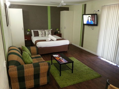 Alice On Todd Apartments - Schoolies Week Accommodation 16