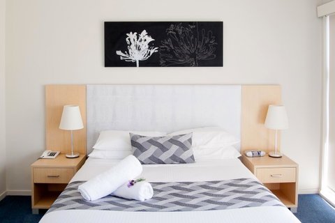 Corrigans Cove - Schoolies Week Accommodation 1