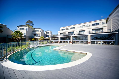 Corrigans Cove - Schoolies Week Accommodation 0