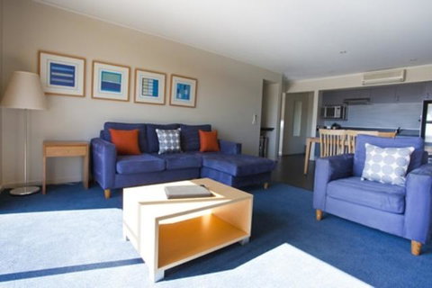 Corrigans Cove - Schoolies Week Accommodation 10