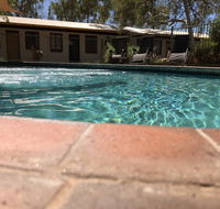 Glen Helen Lodge - Schoolies Week Accommodation