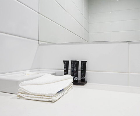 Mantra MacArthur Hotel - Schoolies Week Accommodation 33