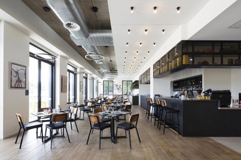Mantra MacArthur Hotel - Schoolies Week Accommodation 40