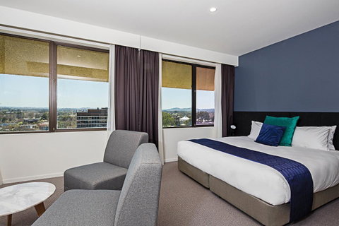 Mantra MacArthur Hotel - Schoolies Week Accommodation 12