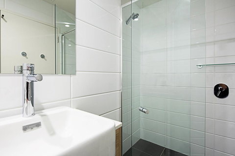 Mantra MacArthur Hotel - Schoolies Week Accommodation 18