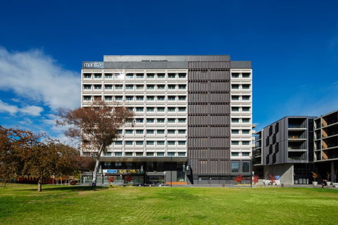 Mantra MacArthur Hotel - Schoolies Week Accommodation 11