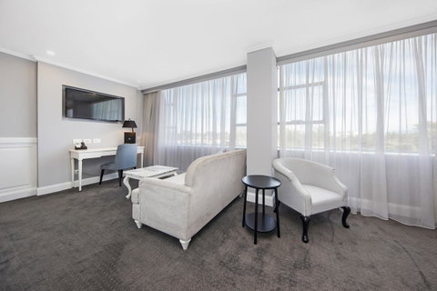 Canberra Rex Hotel - Schoolies Week Accommodation 31