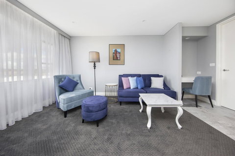 Canberra Rex Hotel - Schoolies Week Accommodation 36
