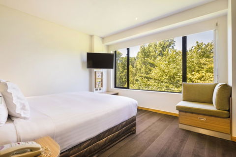 Crowne Plaza Canberra, An IHG Hotel - Schoolies Week Accommodation 30