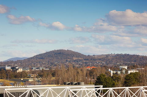Crowne Plaza Canberra, An IHG Hotel - Schoolies Week Accommodation 16