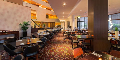Crowne Plaza Canberra, An IHG Hotel - Schoolies Week Accommodation 4