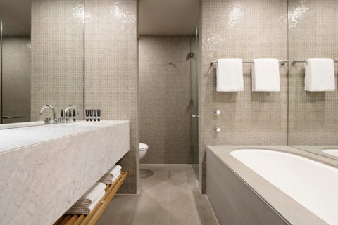 Hotel Realm - Schoolies Week Accommodation 14