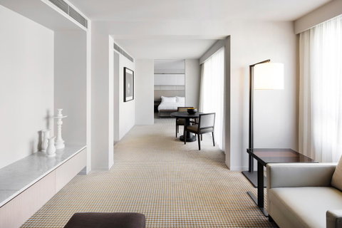 Hotel Realm - Schoolies Week Accommodation 13