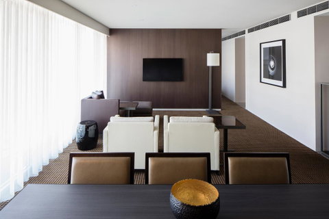 Hotel Realm - Schoolies Week Accommodation 16