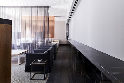 Hotel Realm - Schoolies Week Accommodation 22