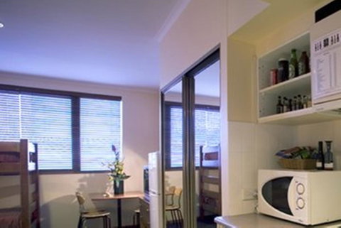 Madison Capital Executive Apartments - Schoolies Week Accommodation 3