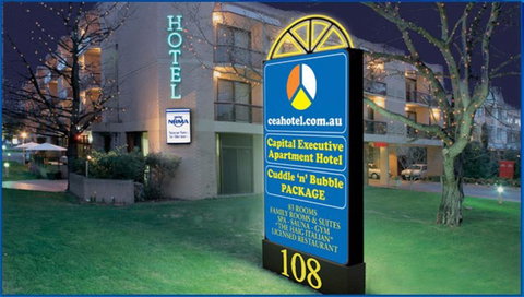 Madison Capital Executive Apartments - Schoolies Week Accommodation 0