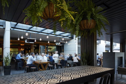 Burbury Hotel - Schoolies Week Accommodation 20