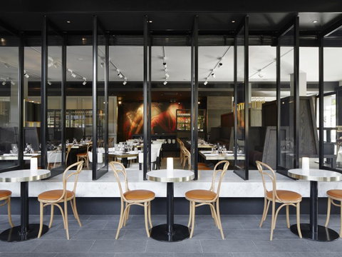 Burbury Hotel - Schoolies Week Accommodation 18