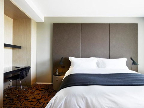 Burbury Hotel - Schoolies Week Accommodation 5