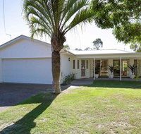 Bonito' 26 Bonito Street - pet friendly housewith aircon - Schoolies Week Accommodation