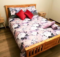 Bonsai BB Stay - Schoolies Week Accommodation