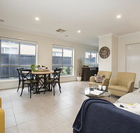 BOUTIQUE STAYS - Gumflower - Schoolies Week Accommodation