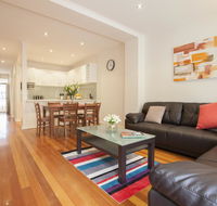 Boutique Stays - Melrose Terrace Townhouse in North Melbourne - Schoolies Week Accommodation