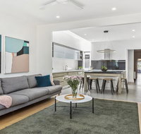 Boutique Stays - Victorian Vogue Richmond House - Schoolies Week Accommodation