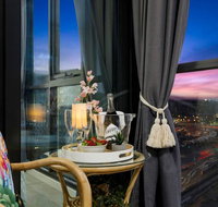 Braddon Penthouse Top Location Netflix WiFi Views - Schoolies Week Accommodation