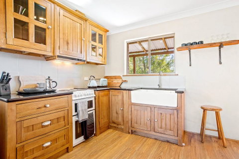 Braeside Cabin Two - Alphitonia - Schoolies Week Accommodation 2