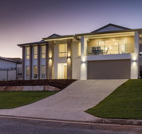Brand New Executive Living - Schoolies Week Accommodation